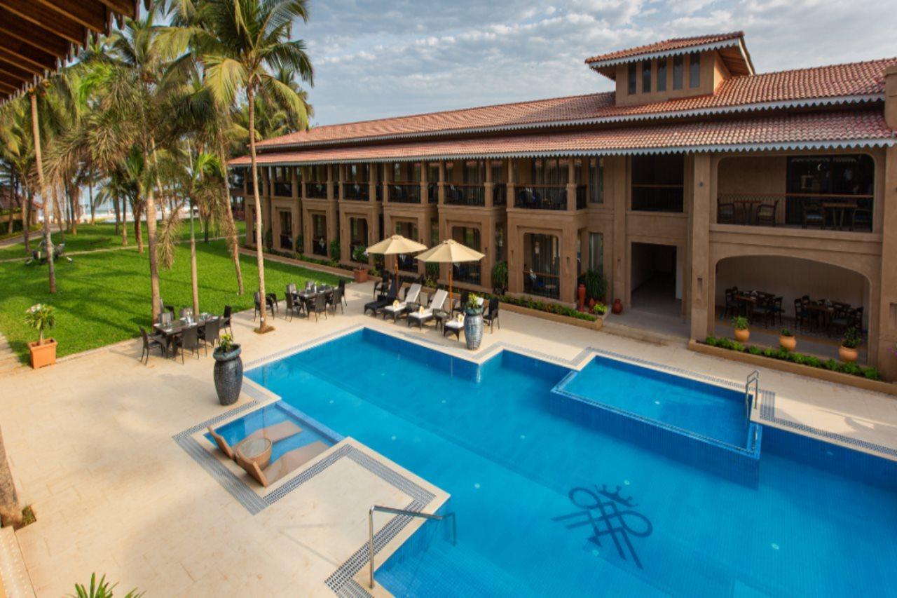 Marquis Beach Resort Candolim Exterior photo